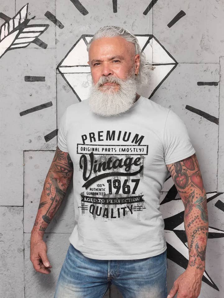 ULTRABASIC - Grafisk fødselsdagsgave T-shirt til mænd fra 1967 Aged to Perfection for engroshandel hos ULTRABASIC