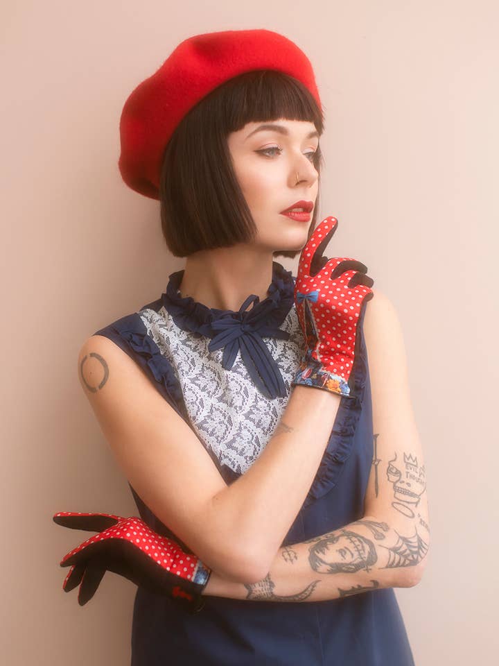 Vantar ull VALLMO för wholesale av BROKANTE