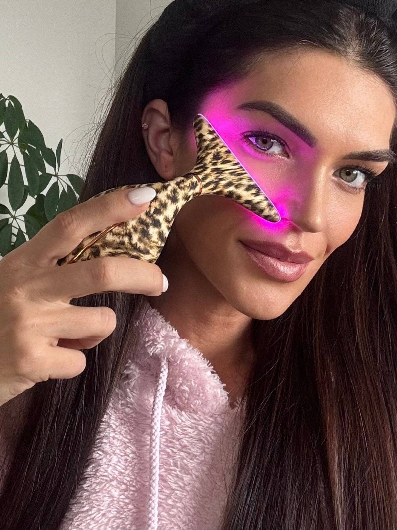 GLO24K - Wholesale Electronic Skincare Device - 7 Color LED Neck & Face Massager Deluxe (Cheetah)2