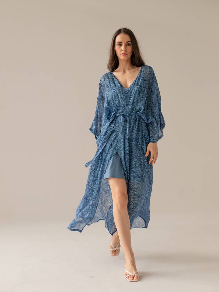 Abito Pareo con stampa blu per la vendita all'ingrosso da parte di Entelier
