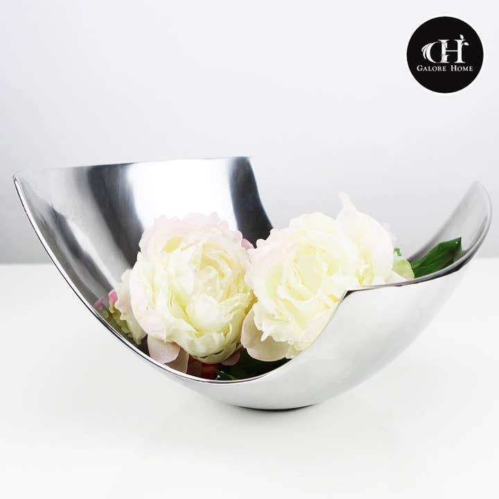 Large Metal Curve Vase for wholesale by Galore Home