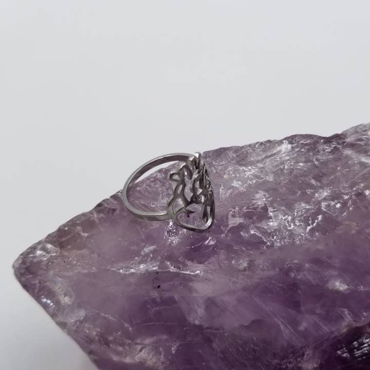 magnolia jewelry - Wholesale Cocktail/Statement Ring - Goth Anatomical Heart Ring2