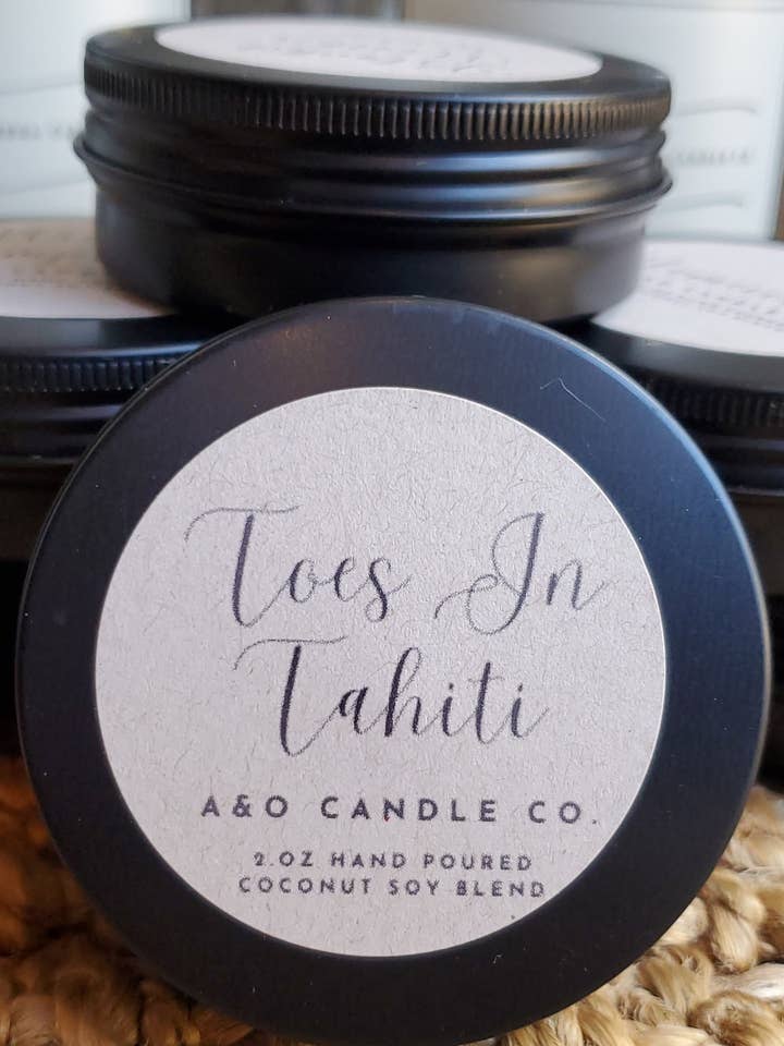 Dita dei piedi a Tahiti 2 oz Miscela di Soia al Cocco per la vendita all'ingrosso da parte di Alpha & Omega Candle Co.