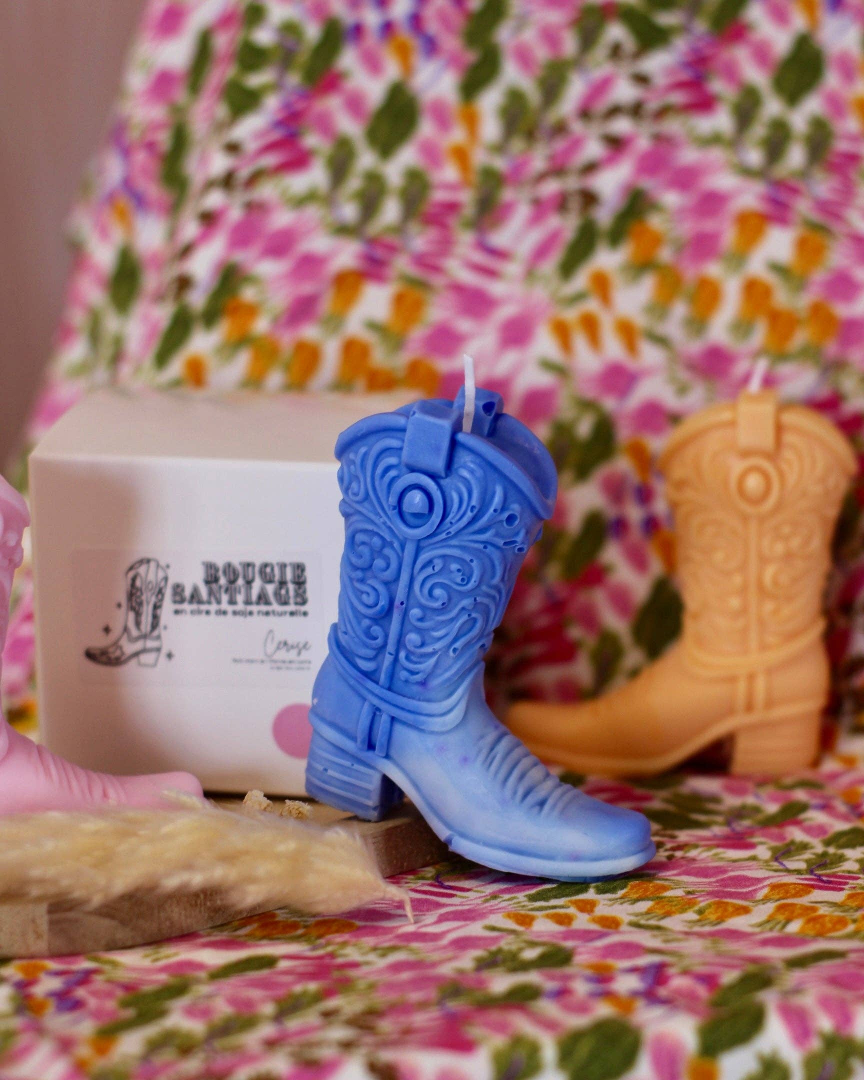 Meet me at the corner - Wholesale Novelty Candle - Santiags Candle13