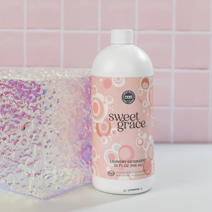 Bridgewater Candle Company - Wholesale Liquid Laundry Detergent - Sweet Grace 32oz Laundry Detergent1