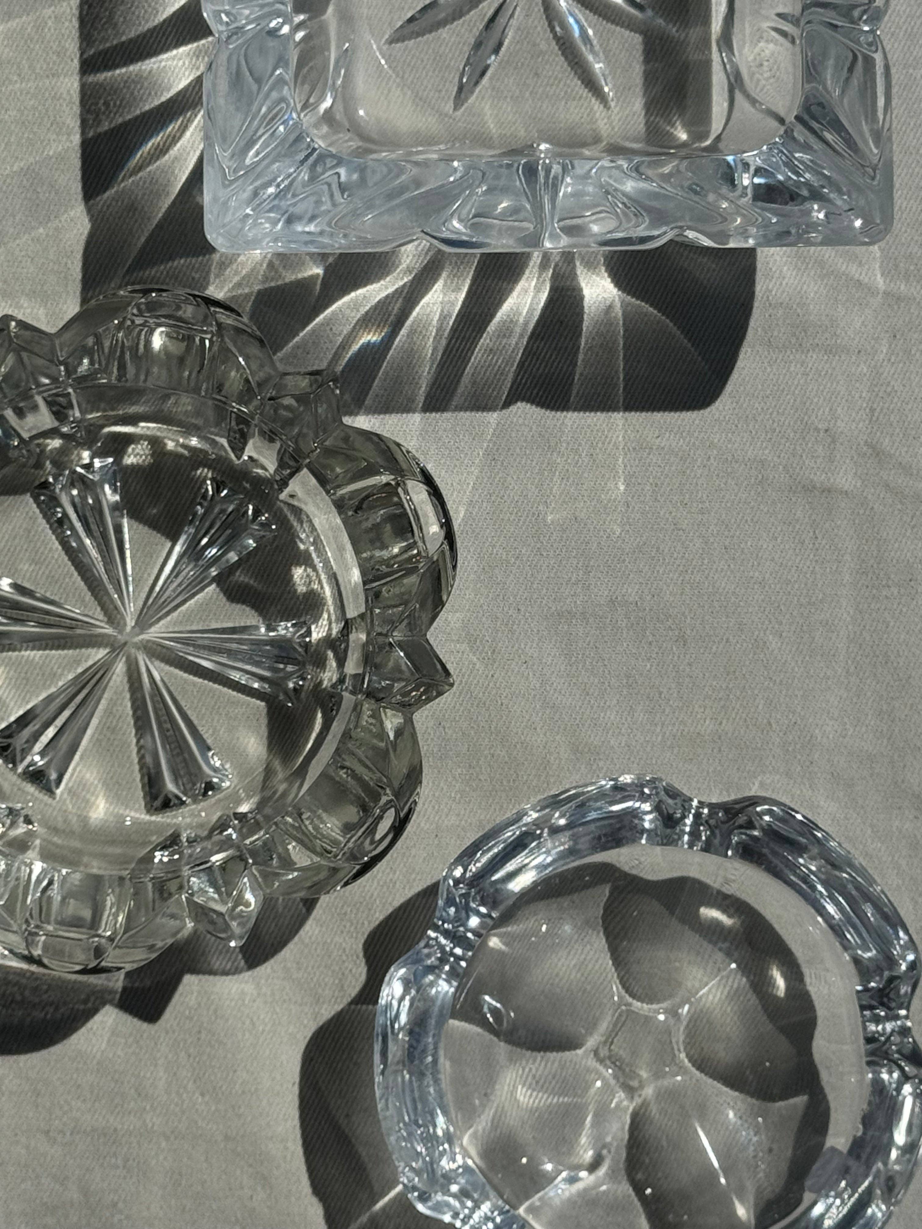 Office Objets - Vente Cendrier - Grand cendrier en verre massif carré vintage10