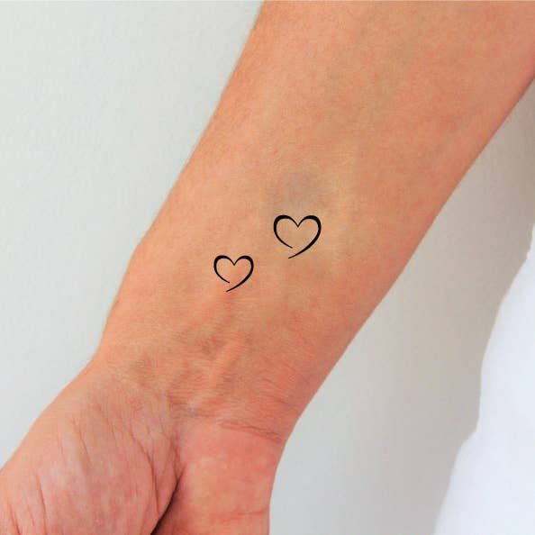 encredelicate - Wholesale Temporary Tattoo - minimalist black heart temporary tattoo (set of 6)1