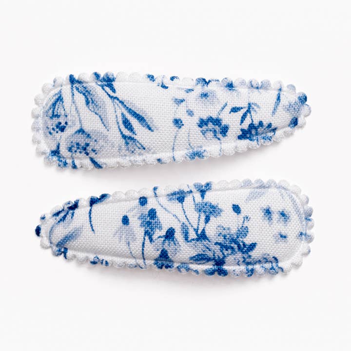 Daphne Blue & White Bloemenhaarspeldjes voor wholesale door Frankie & Claude