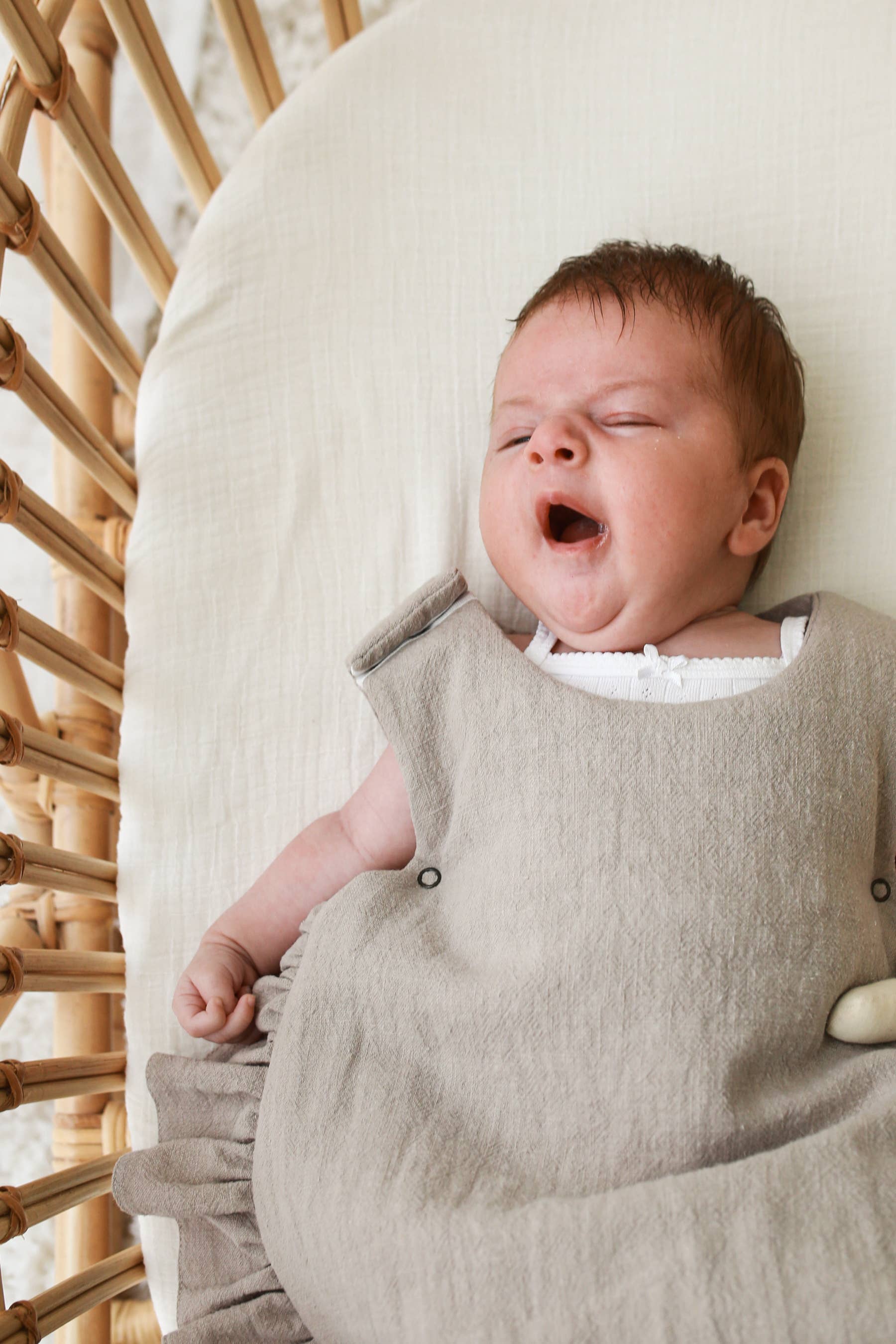 Babyly - Wholesale Sleepsack - Baby - linen baby sleeping bag frills -2 colors / 1, 1.5, 2.5 TOG10