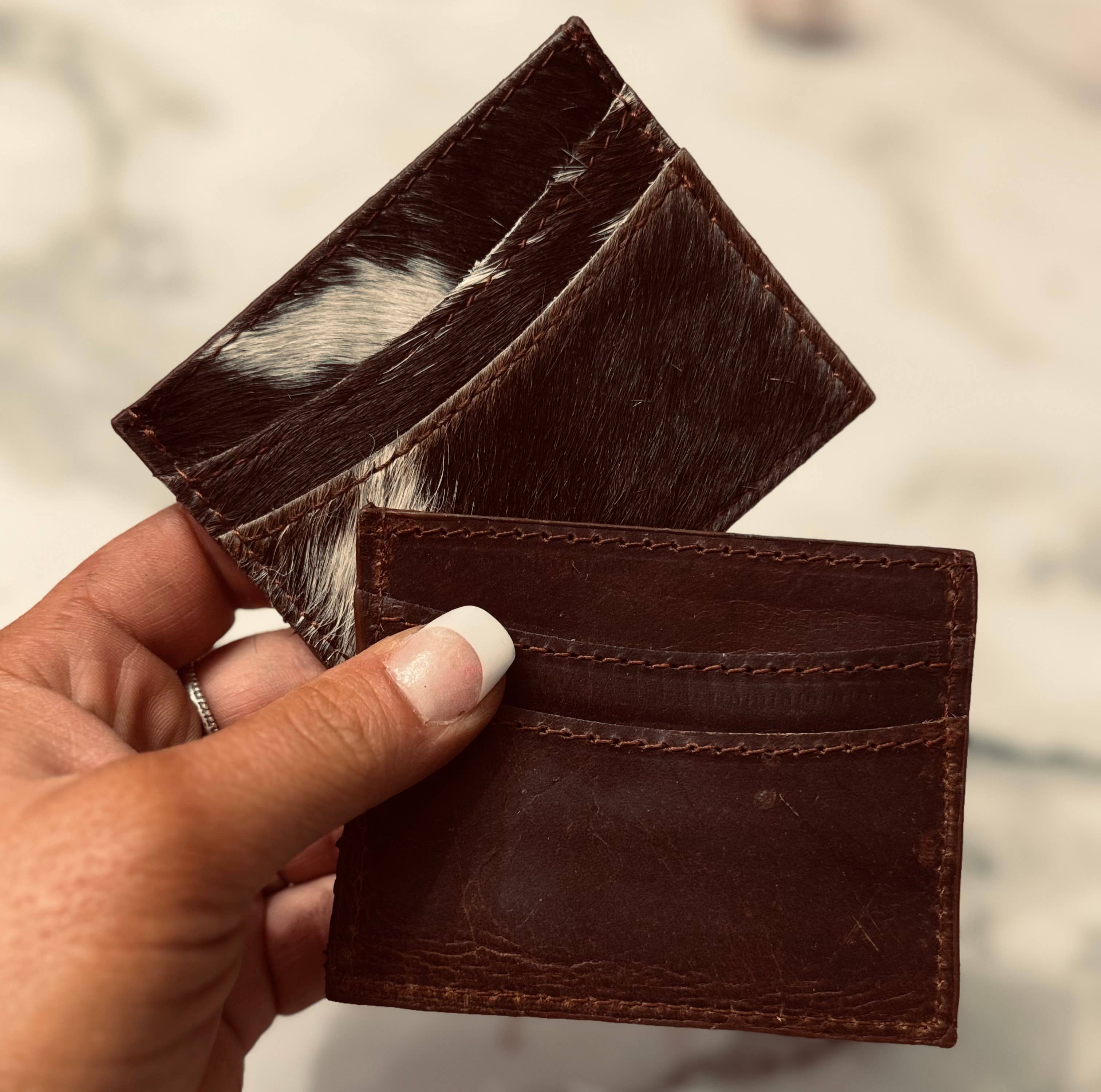 FRINGE & LUXE - Wholesale Wallet - Unisex - Double  sided Nomad card holder - leather and cowhide1