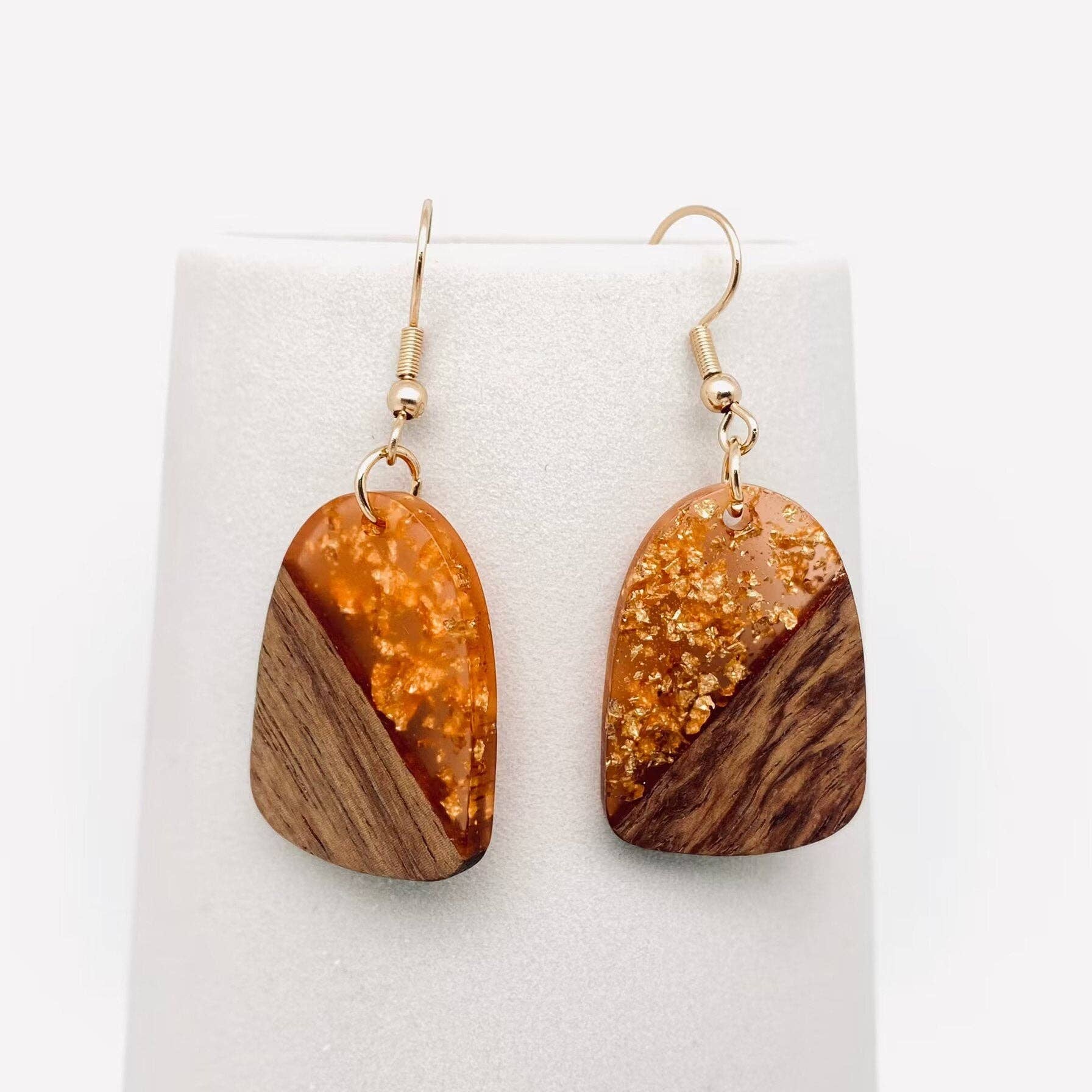 Mio Queena - Wholesale Dangle Earrings - Wood and Resin Bonding Geometric Pendant Dangle Earrings8