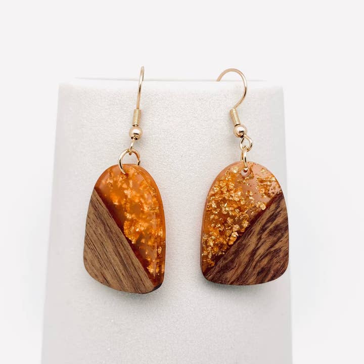 Mio Queena - Wholesale Dangle Earrings - Wood and Resin Bonding Geometric Pendant Dangle Earrings8
