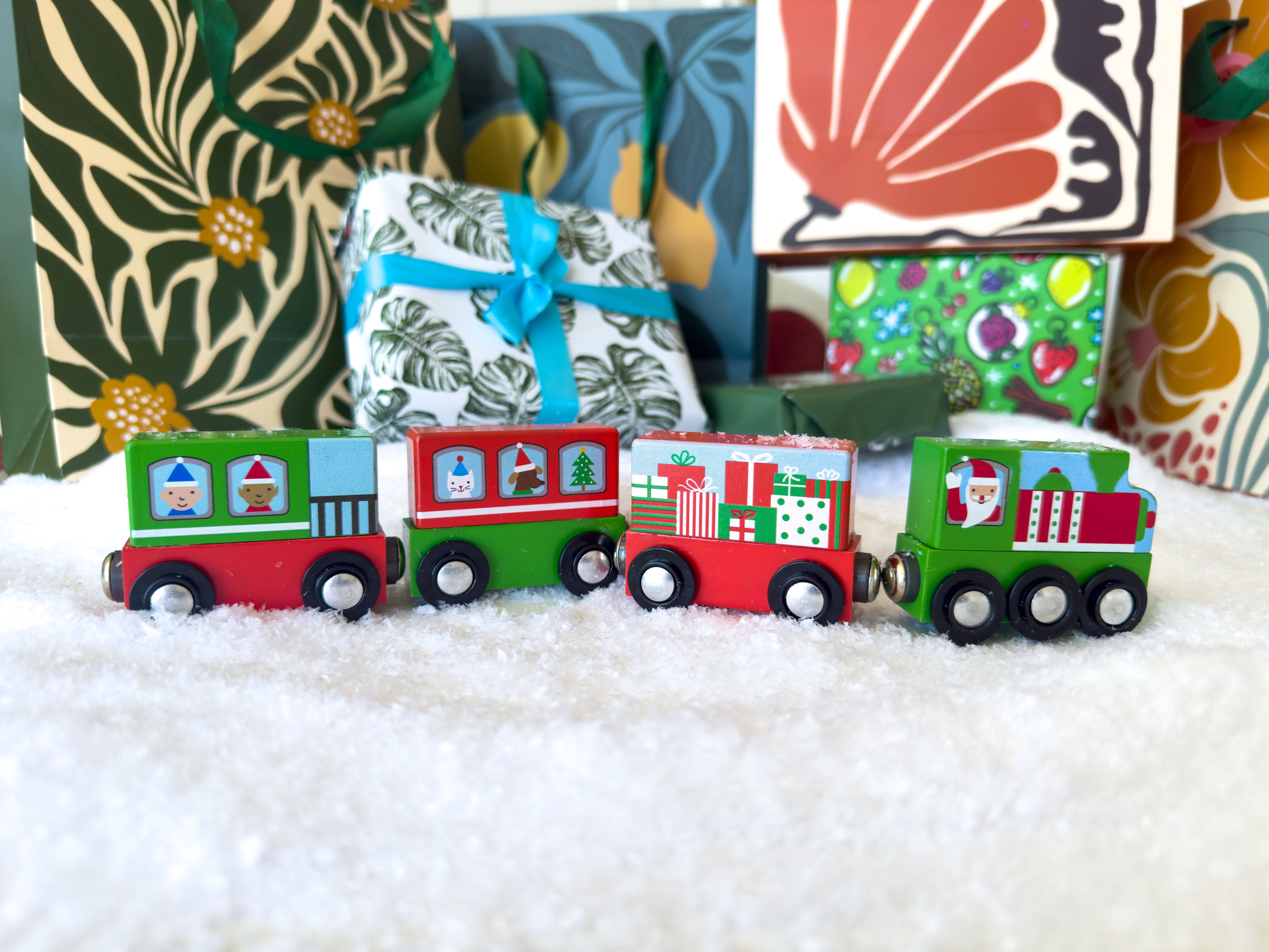 Jack Rabbit Creations - Wholesale Toy Car/Truck - Kids - Magnetic Christmas Train Mighty Minis set/44