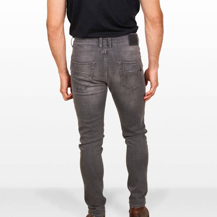 D-Srider Tappered Jeans and other Purchase Wholesale sr a. Free Returns & Net 60 Terms on Faire trending on Faire.