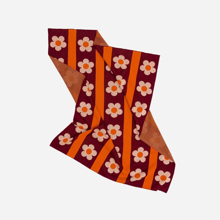 VERLOOP | knits - Wholesale Throw Blanket - Flower Stripe Throw