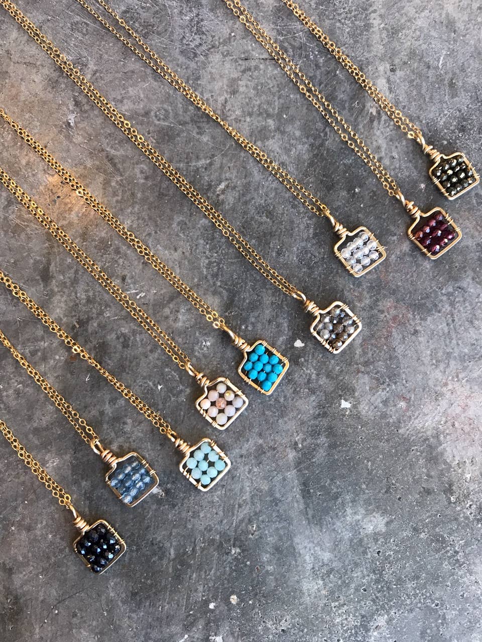 Sonya Renee Jewelry - Vendita all'ingrosso Collana con ciondolo/pendaglio - Collana Posh Micro Quadrata2