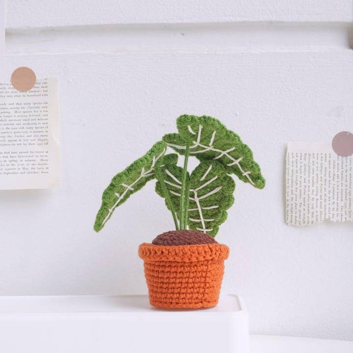 TOMOPOD LLC – wholesale Stuffed/plush toy – Kids & baby – Alocasia Frydek Pot Crochet, Handmade Amigurumi Plant 4