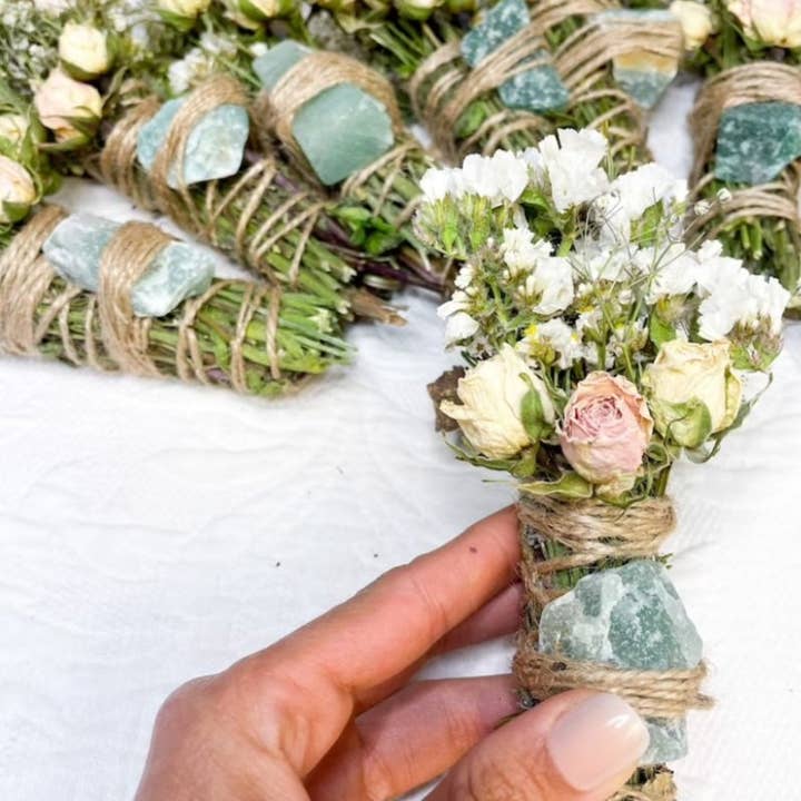 CharlieHaze - Wholesale Sage Bundle - Aventurine, Rosemary, And Mint Smudge Stick