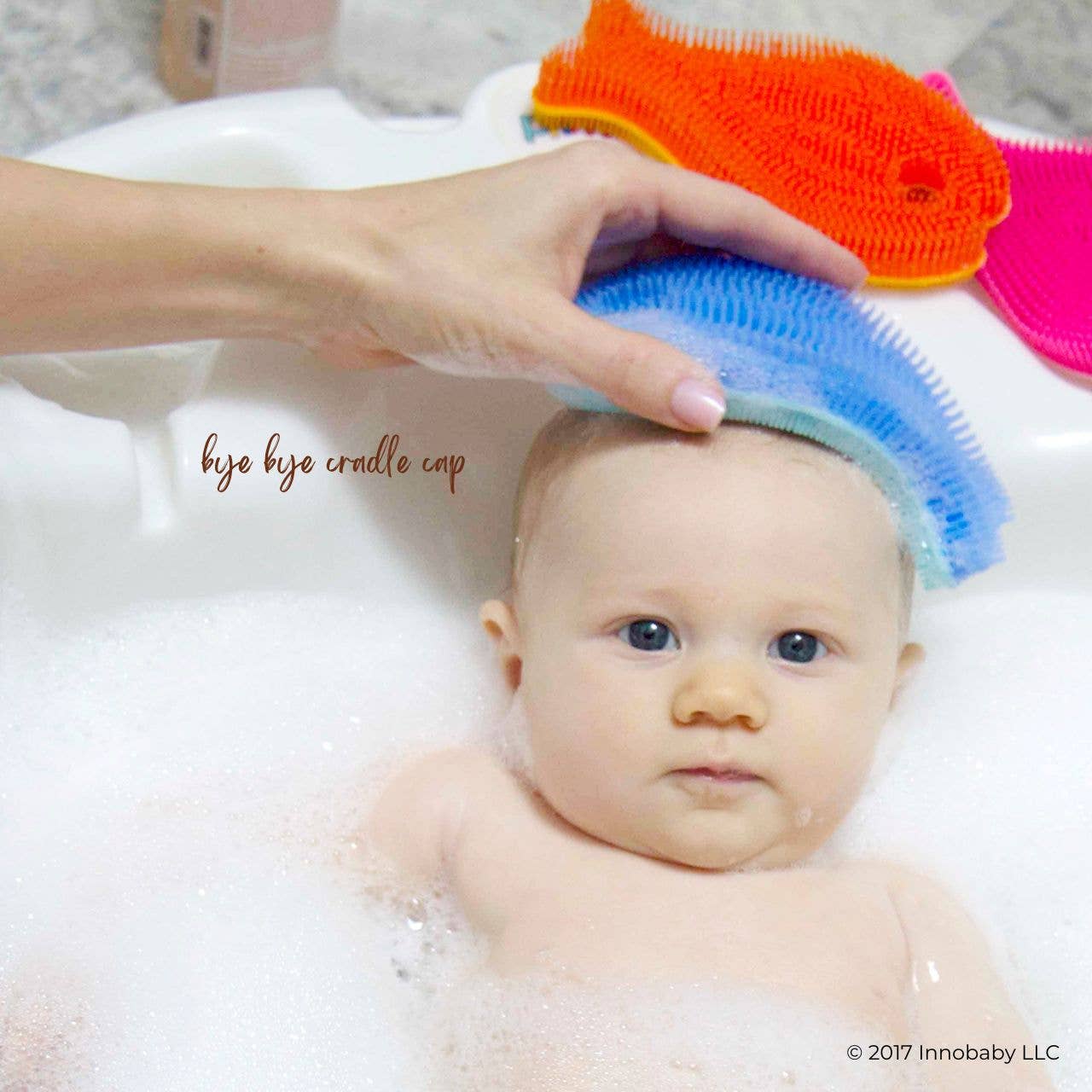 Innobaby on Faire - Venta al por mayor Juguete para la bañera - Bebés - Exfoliante de baño de silicona, divertido cepillo con forma de pez, juguete de baño para bebés25