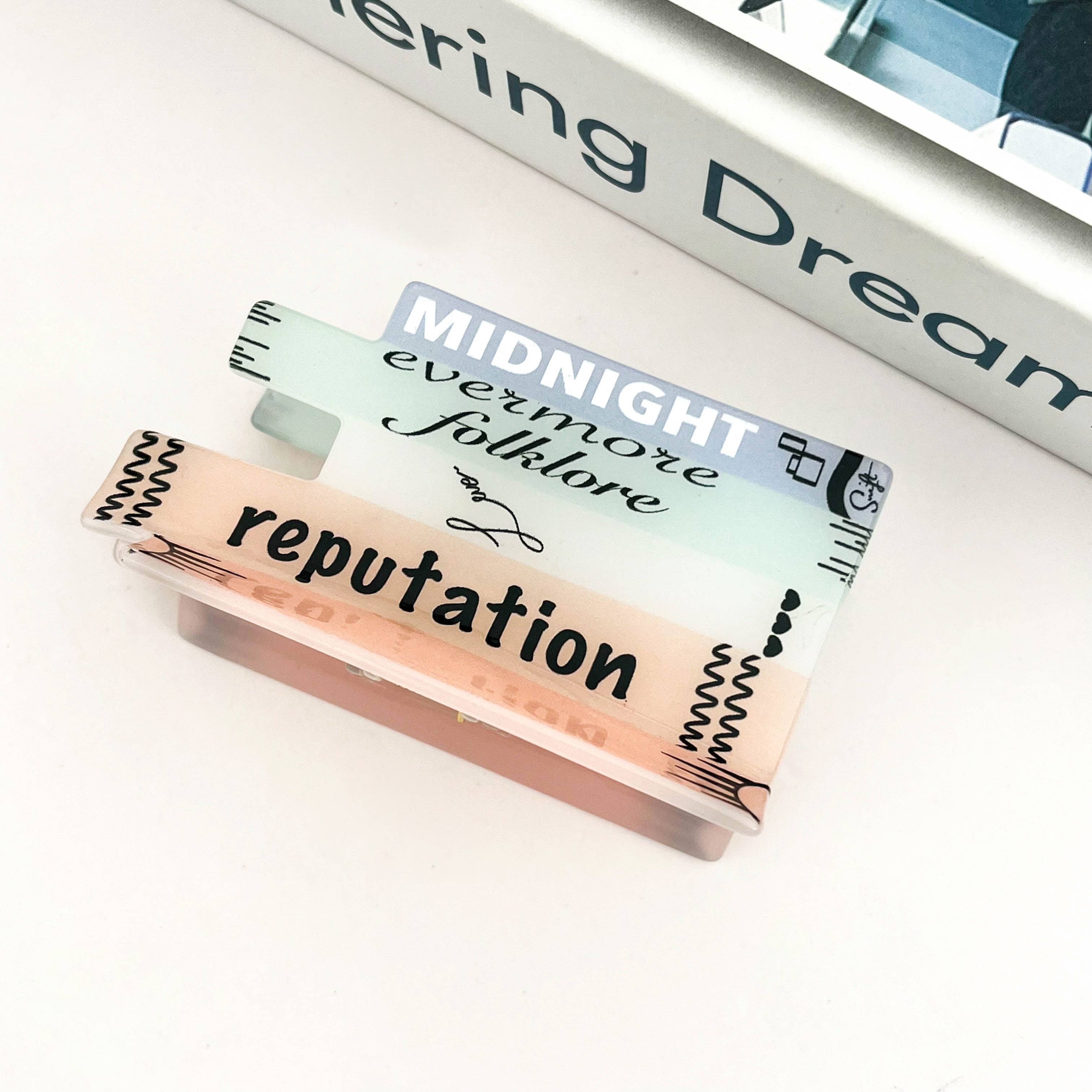 SoapElenGlen – Großhandel Haarclip – Damen – Buch- und Mikrofon-Haarspangen, niedliche neuartige Haarklauenklammer1