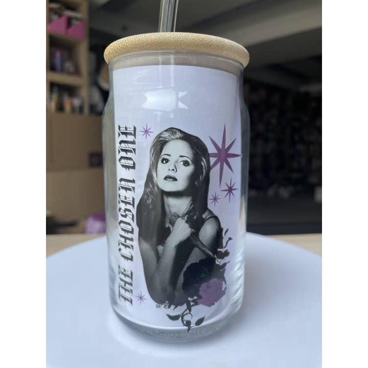 Silver Buffalo - Wholesale Drinking Glass/Cup - Buffy Chose One Photo 16oz Glass Tumbler w Bamboo Lid1