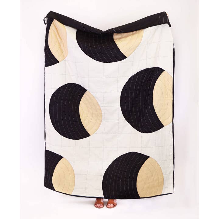 Anchal - Wholesale Throw Blanket - Crescent Lattice Quilt Throw - Charcoal