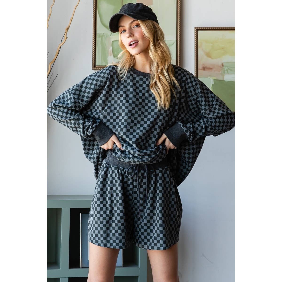 Veveret – Großhandel Loungewear-Set – Damen – Set aus kariertem Jerseytop und Shorts6