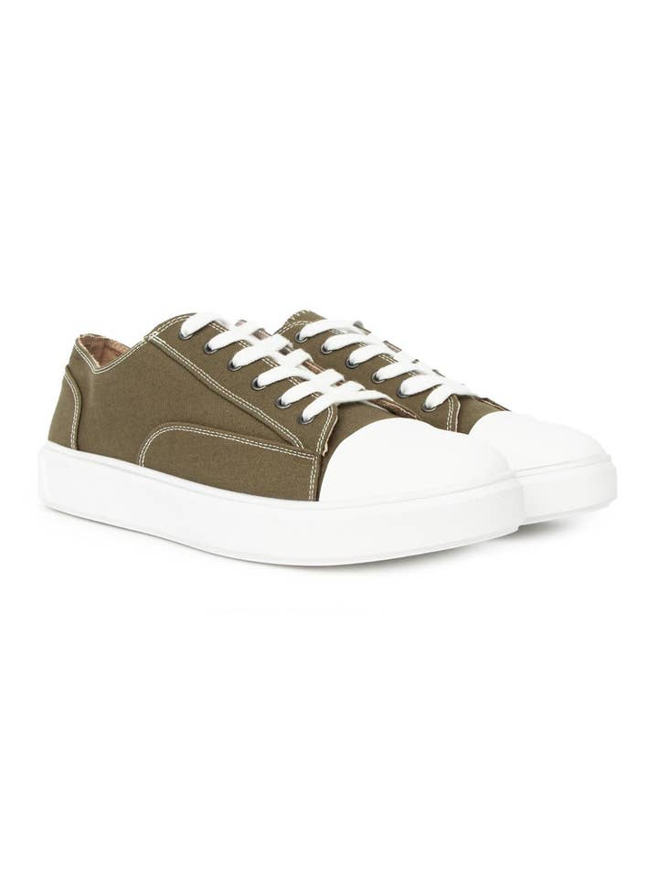 Nesta Trainers Khaki voor wholesale door Duck and Cover