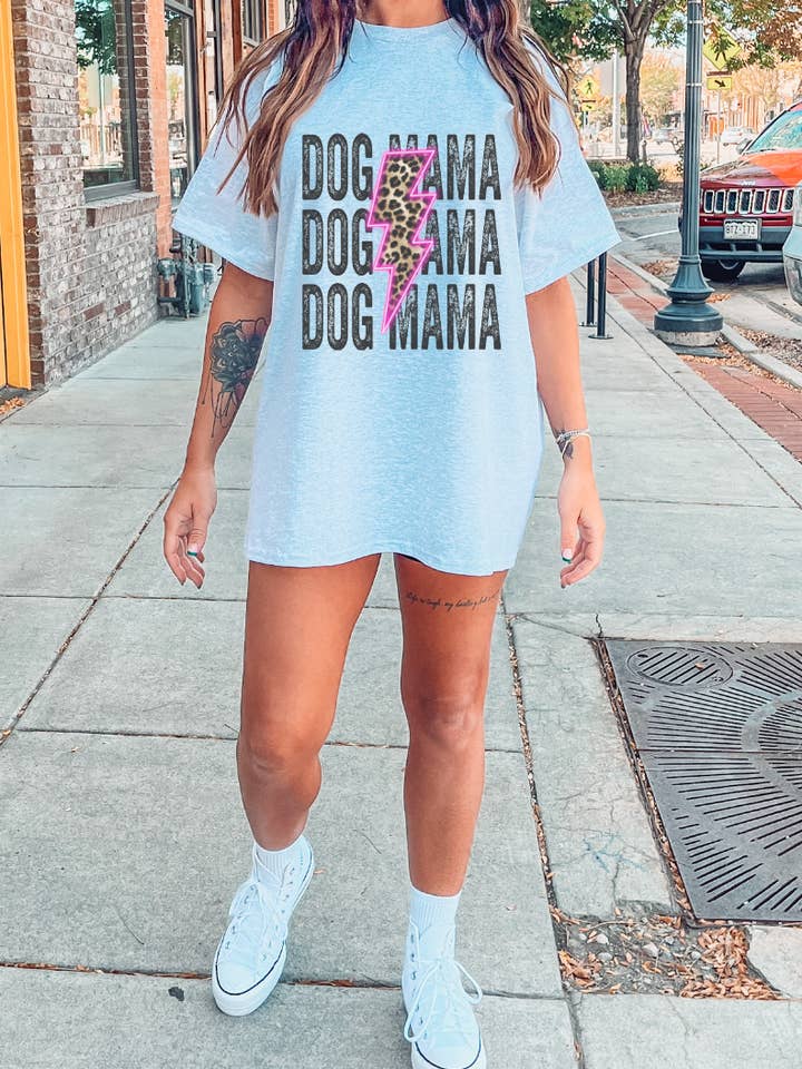 Vente de Dog Mama pour la vente par Simply Faith Boutique