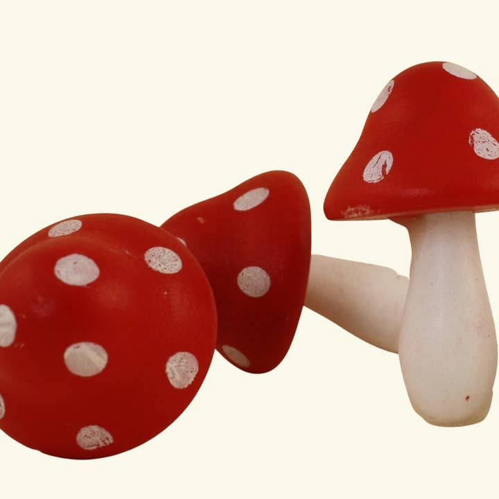 ROSSO Meyer Imports 4 mini decorazioni in legno a forma di fungo (rosso) in vendita all'ingrosso su Faire5