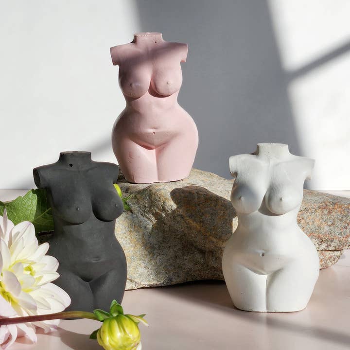 Handmade Concrete Goddess Statue-Naked Female Body Figure for wholesale by Weii Life Inc.