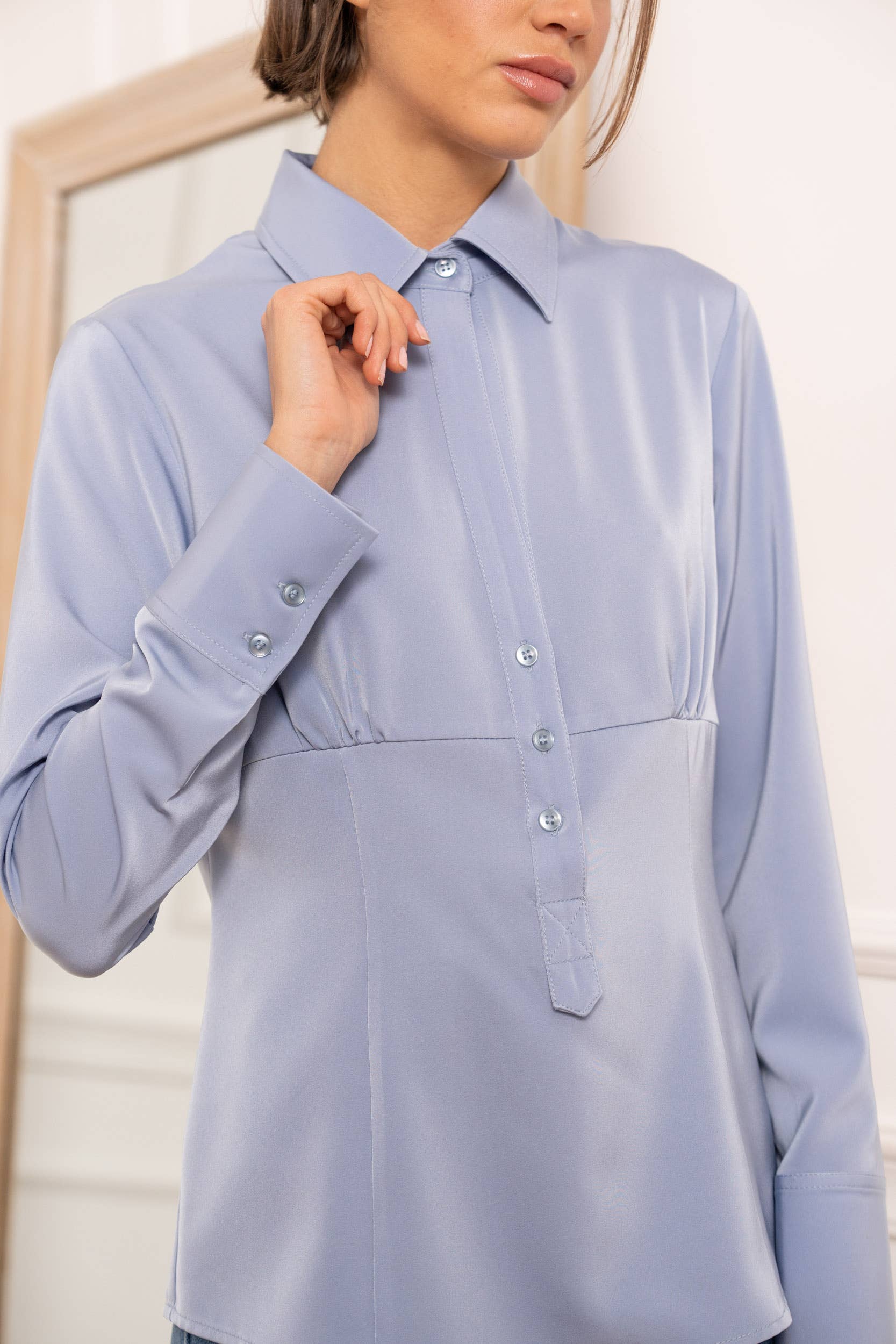 Attentif Paris - Wholesale Button Down Shirt - Women's - Satin corset shirt with lapel collar15