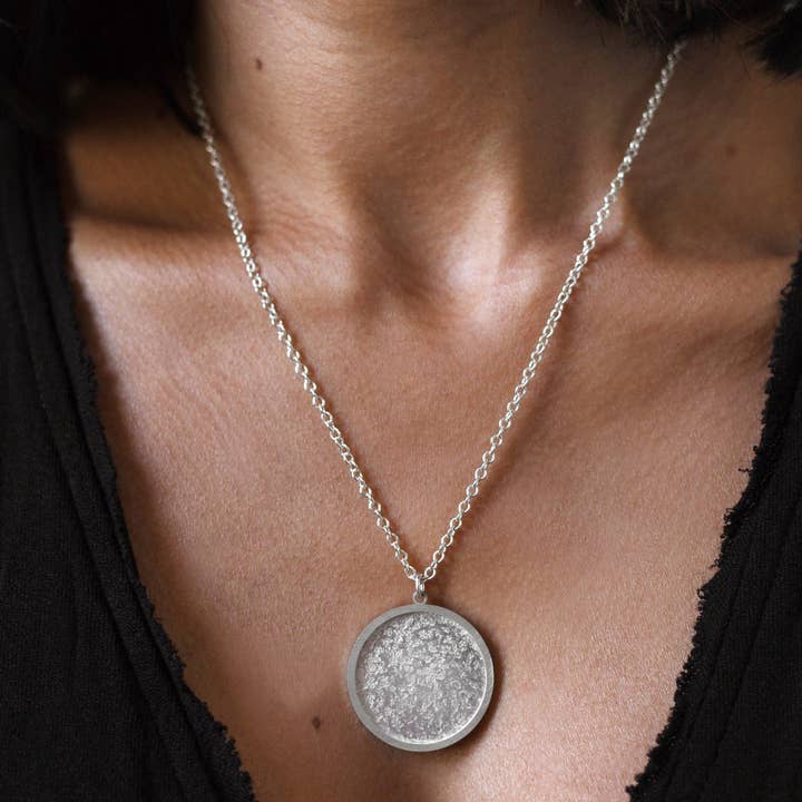 Pingente lunar por atacado de Amalia Moon