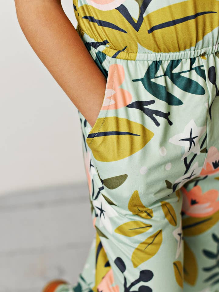 Oopsie Daisy - Wholesale Jumpsuit - Kids - Kids Sage Pink Floral Summer Jumpsuit With Pockets