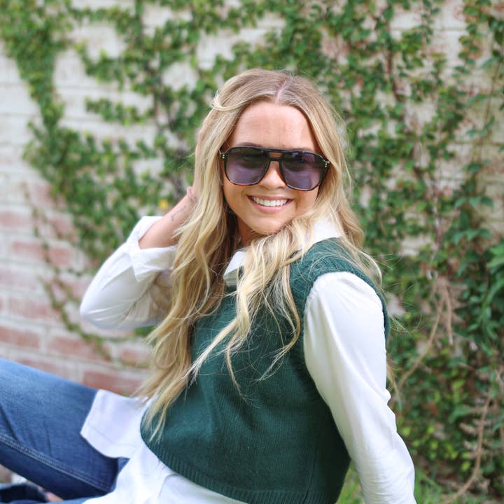 DAX Eyewear - Wholesale Sunglasses - Women's - Skye - Unisex Oversized Aviator 1