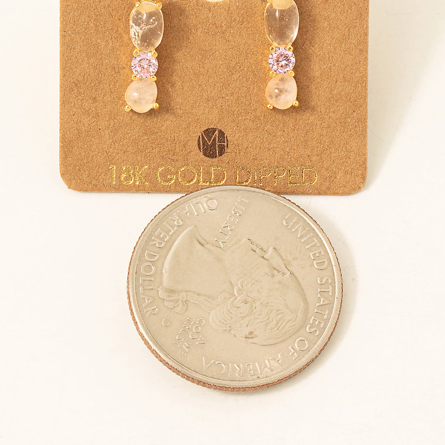 Fame Accessories - Vendita all'ingrosso Orecchini pendenti - Orecchini a bottone con triplo perno immerso in oro1