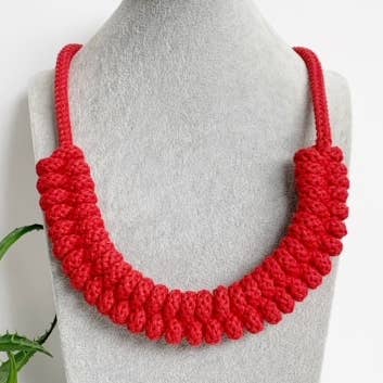 Maya halskæde - knyttede erklæring halskæde for engroshandel hos Handmade by Tinni