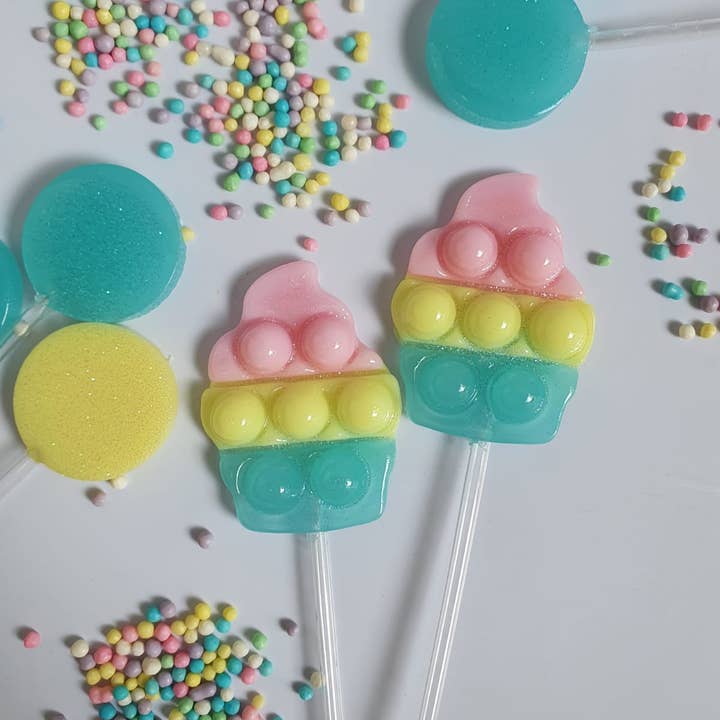 Flexarte USA – wholesale Chocolate/candy mould – Flat Cupcake shaped Pop it Lollipop Silicone Mold for Cakes Cupcakes decorating Fondant Isomalt Baking Mold Chocolate Candy Mould DIY Fidget3