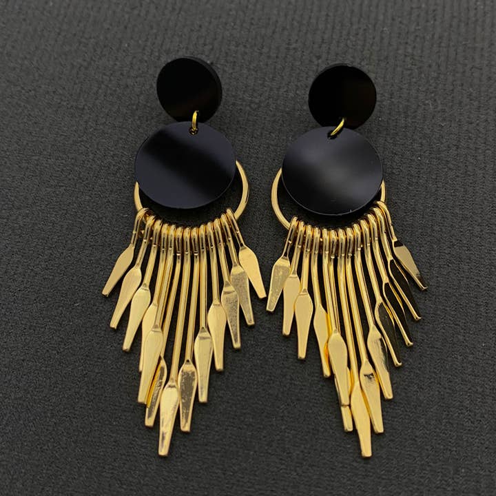 Mio Queena - Wholesale Dangle Earrings - Gold Plated Metal Fringe Dangle Earrings2