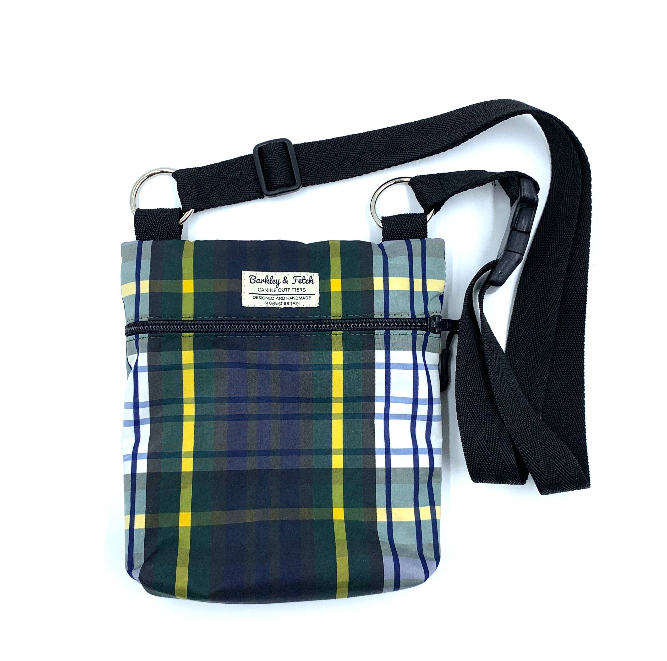 Barkley and Fetch – wholesale Pet treat bag – Dog – Weatherproof Tartan Dog Walk and Treat Bag