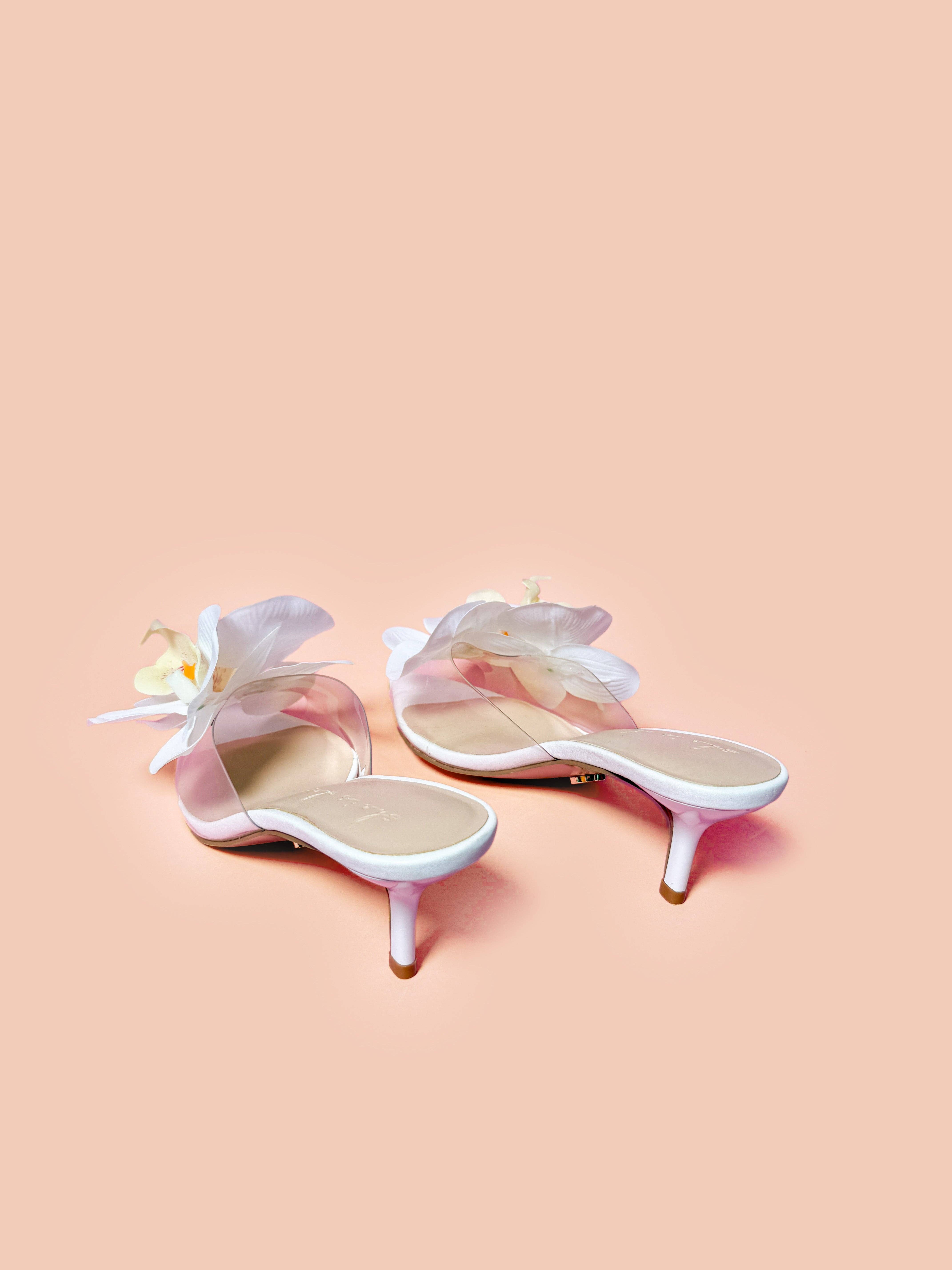 She is Cheval - Wholesale High Heels - Women's - Leilani4