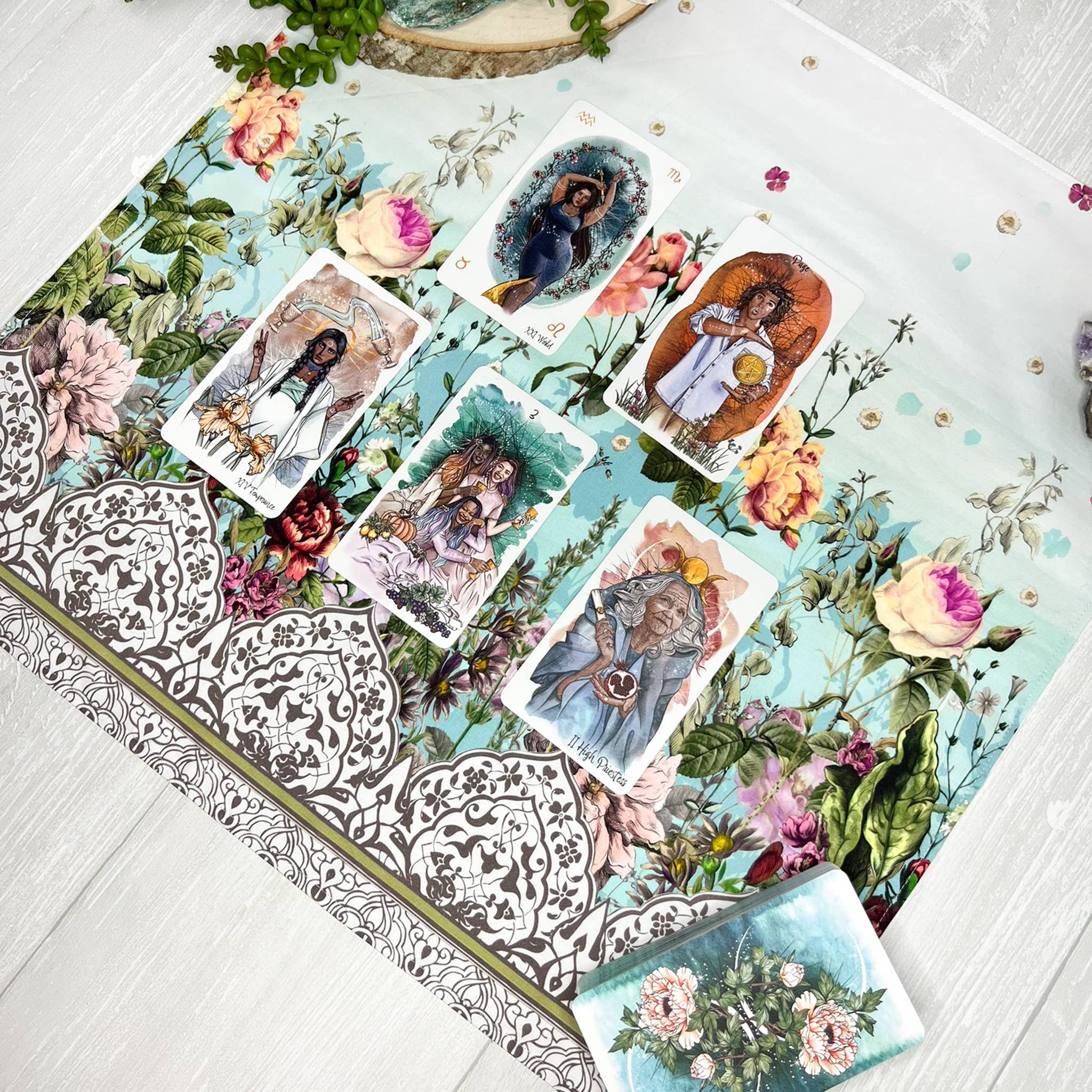 Threads of Tarot - Wholesale Tablecloth - White Floral Altar Cloth6