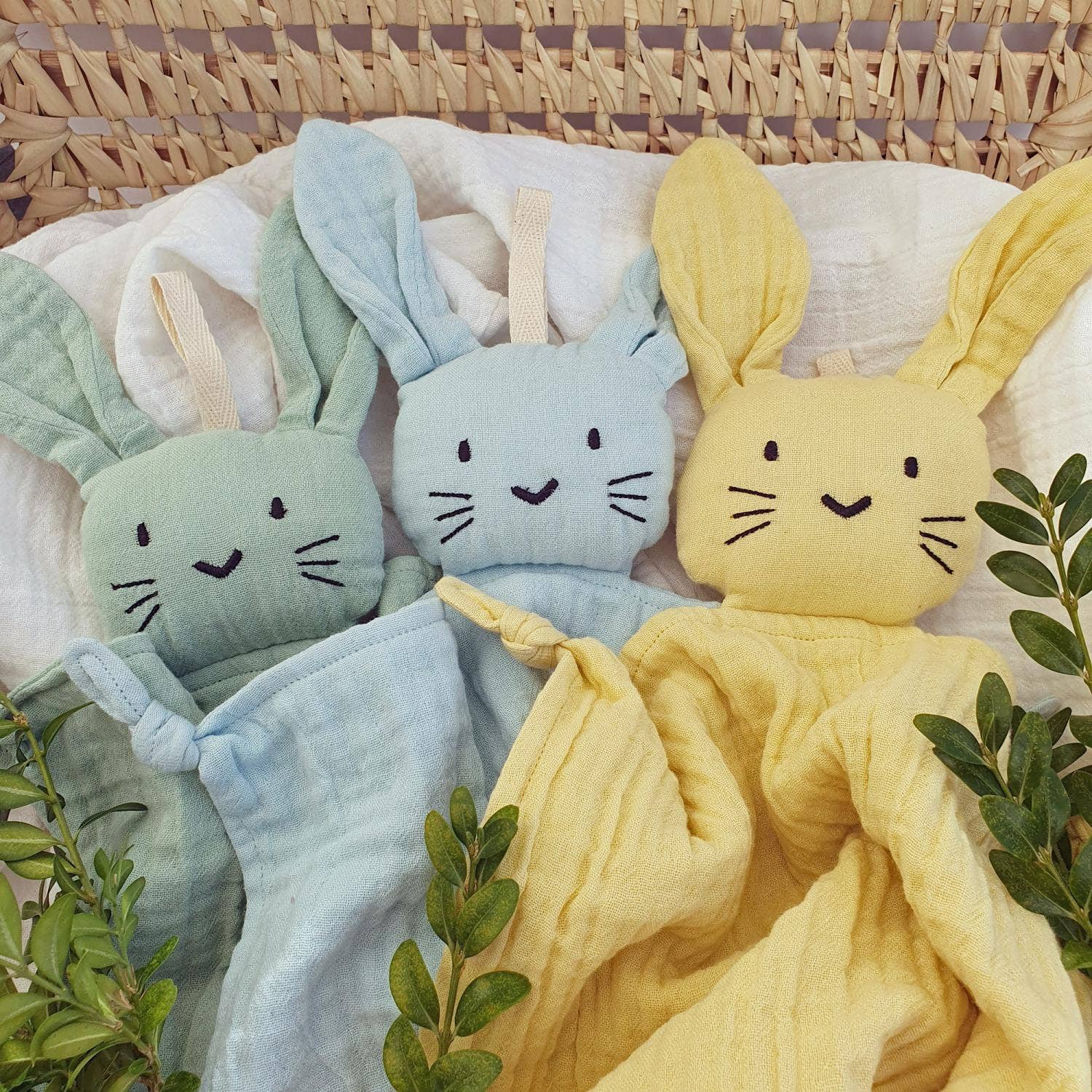 Summerville organic – wholesale Security/cuddle blanket – Baby – Organic Cuddly Rabbit Sun Yellow3