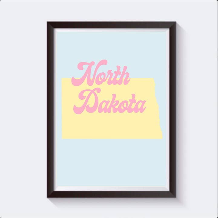 Estampado de viaje con mapa retro de Dakota del Norte, disponible en 6 tamaños para venta al por mayor de 2 Sisters