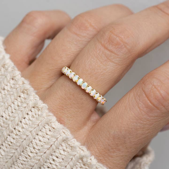 Sami Jewels – Großhandel Mehrsteinige Ringe – Opal-Ewigkeitsring aus 925 Sterlingsilber mit 14k Goldbeschichtung4