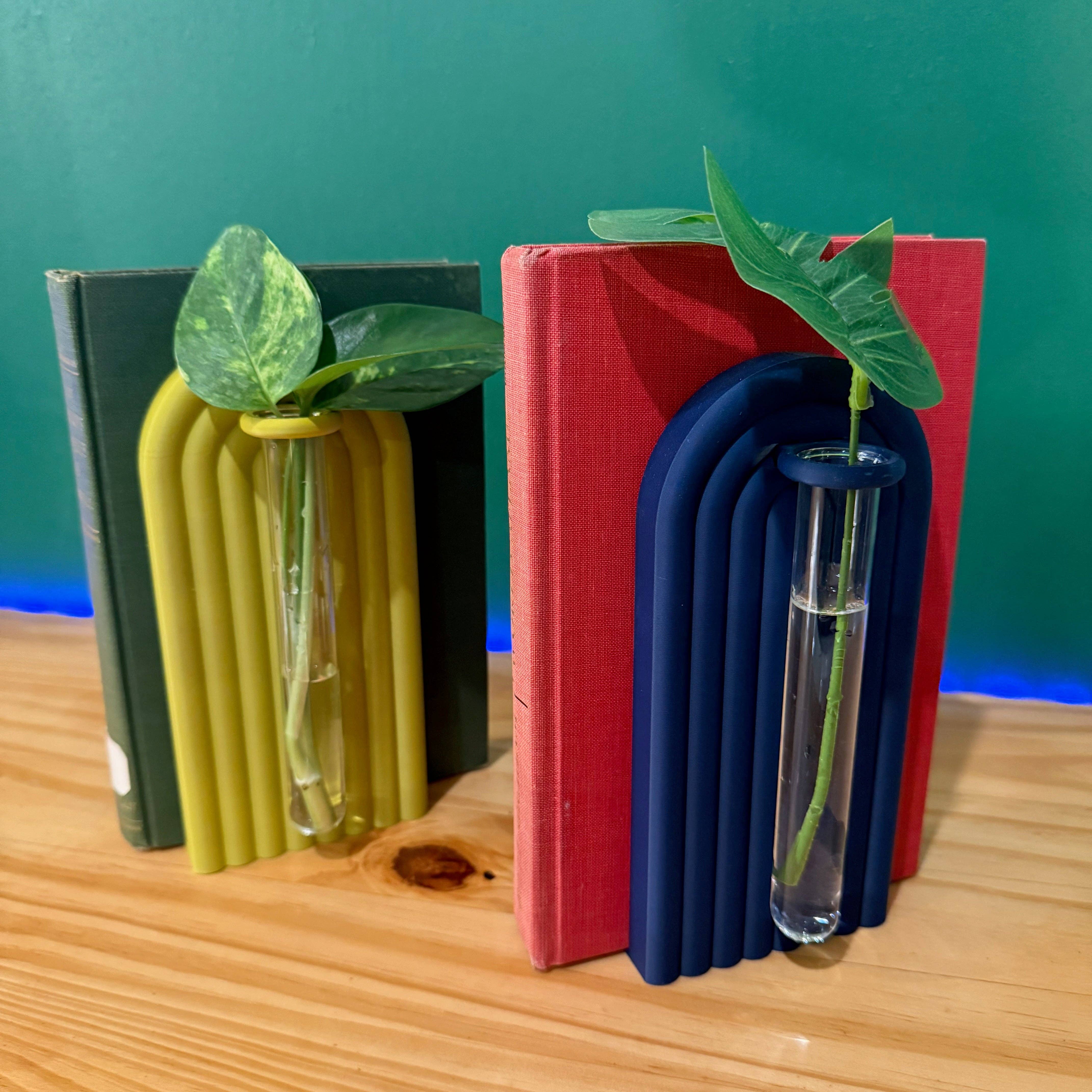 Brehmwood Creative - Wholesale Bookend - Propagation Bookend Set with Built-In Glass Tubes for Plant Lovers – 20 Colors Available!17