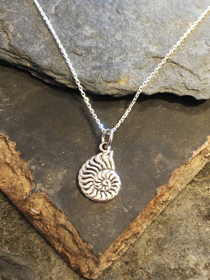 SP209BC - SILVER AMMONITE PENDANT 14 X 10MM for wholesale by Bluelily925silver