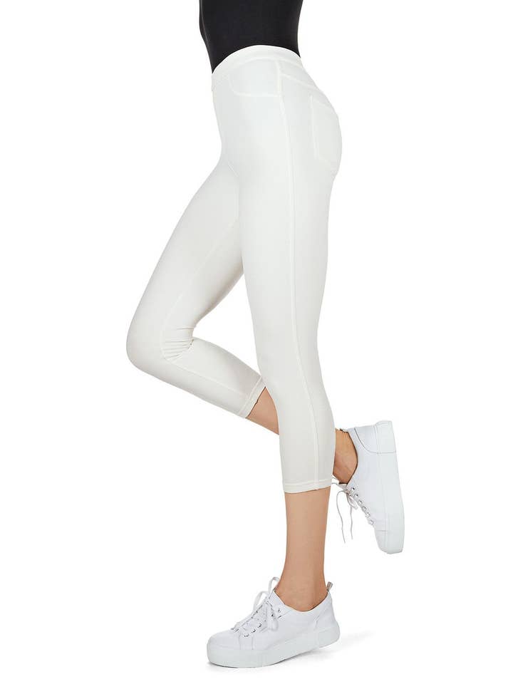 Leggings Capri MemoI Liscia pour la vente par Infinity Classics International Inc.