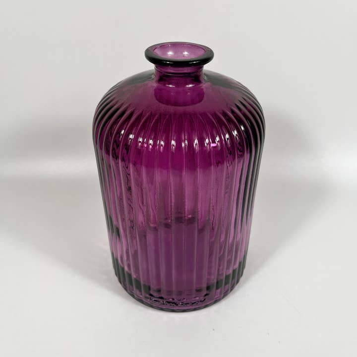 Jarapa - Wholesale Vase - Recycled Glass 23cm Apothecary Vase3