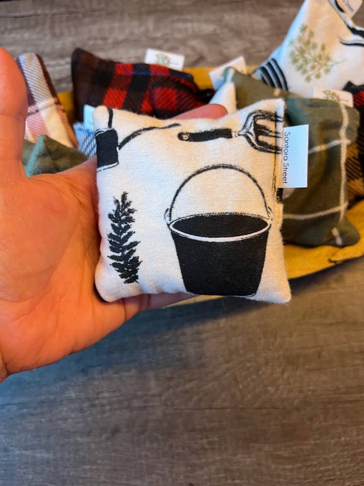 Ivory Print Sachet for wholesale by Santora Street